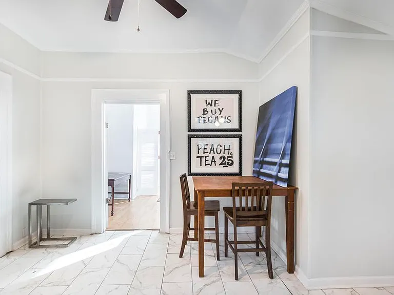 307 Persons St #4 — Photo 9