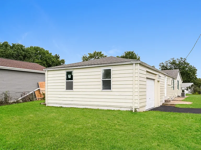 9500 Echo Ln — Photo 15