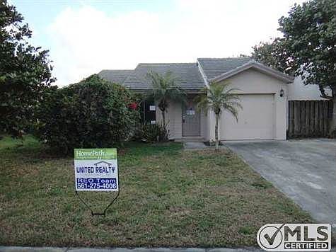 1st image of 5781 Strawberry Lakes Cir