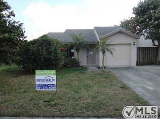 5781 Strawberry Lakes Cir, Lake Worth, FL 33463