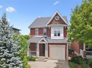 220 Carrington Dr, Guelph, ON N1G 5K3
