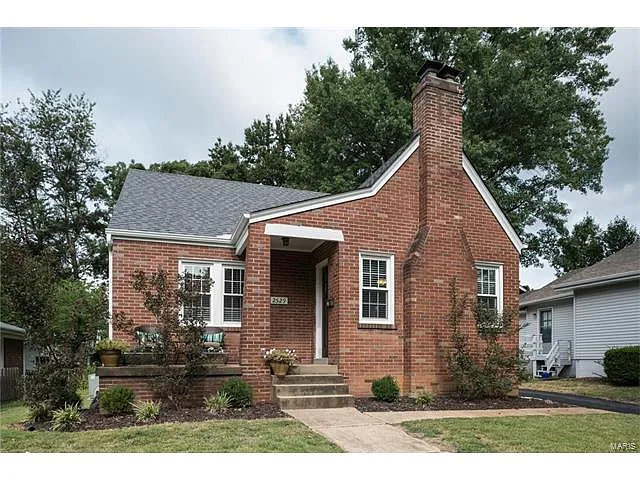 2529 Pocahontas Pl photo 1