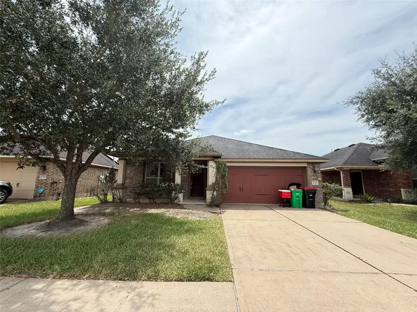 1711 Cadbury Castle Ln, Fresno, TX 77545
