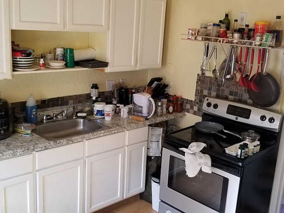 3rd image of 212 N L St #1