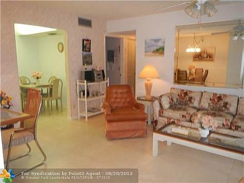 5th image of 715 Sunny Pine Way APT D2