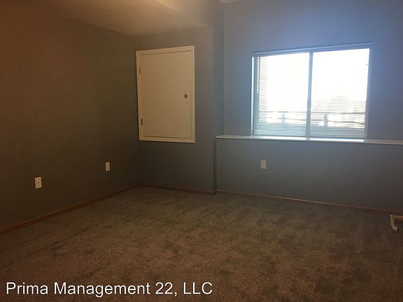 4th image of 301 Harbour Town Dr APT 328