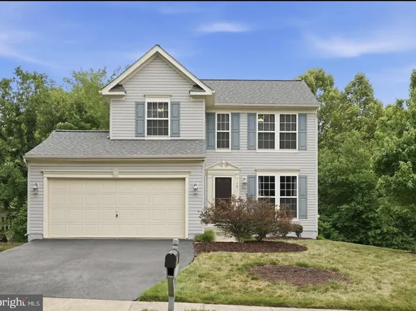 16 Emerald Dr, Fredericksburg, VA 22406