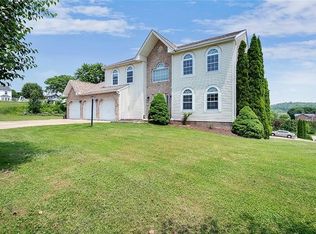 171 Falcon Ridge Dr, North Huntingdon, PA 15642
