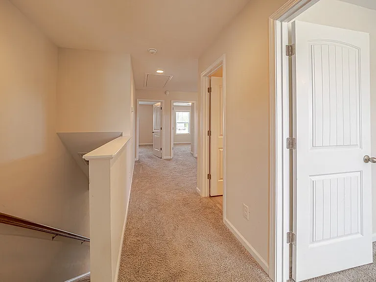 1545 Sawtooth Dr — Photo 24