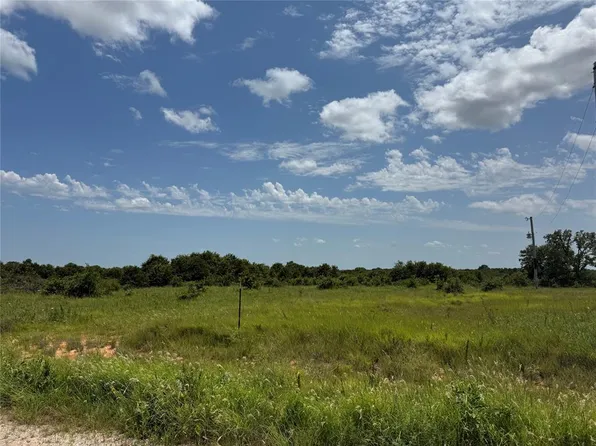 (undisclosed Address), Lindsay, OK 73052