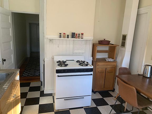 5th image of 266 Gano St Floor 2