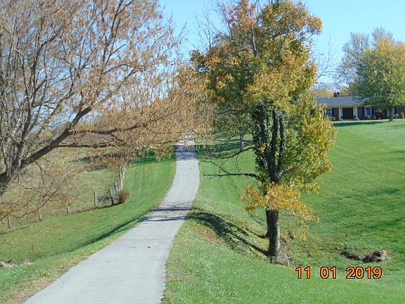 3rd image of 1590 Highway 127 N