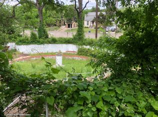 635 N Hampton Rd, Dallas, TX 75208