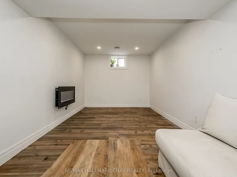 3742 Horseshoe Valley Rd W #LOWER — Photo 9