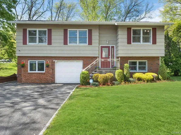 2 Carrigan Avenue, White Plains, NY 10605