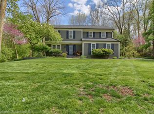 19727 Scenic Harbour Dr, Northville, MI 48167