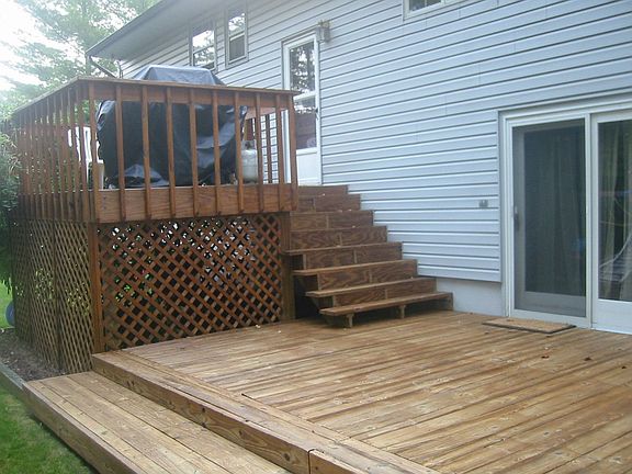 double tiered deck power washed & stained 8/07