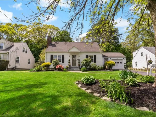 30 Indian Rd, Riverside, RI 02915
