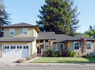 2214 Warwick Dr, Santa Rosa, CA 95405