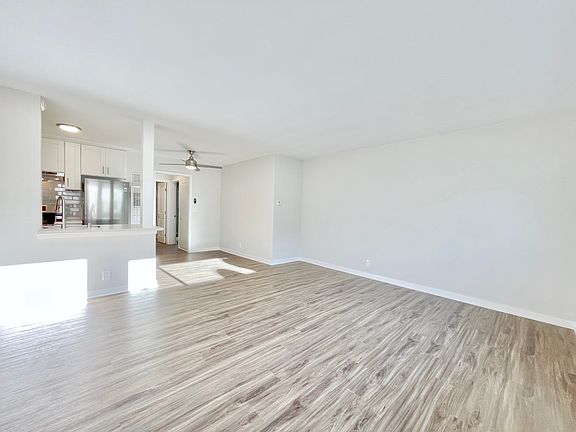 3rd image of 1323 11th St #3