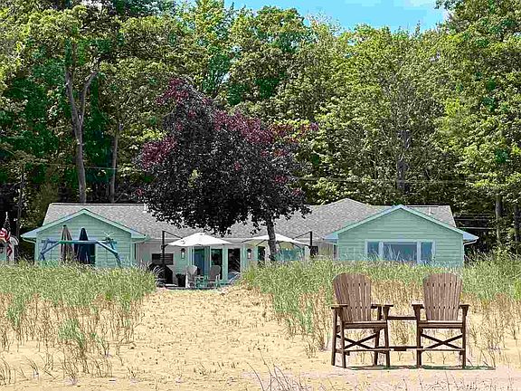 2nd image of 6124 Ridge Rd