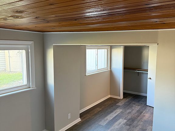 5th image of 1113 E Moneta Ave APT B