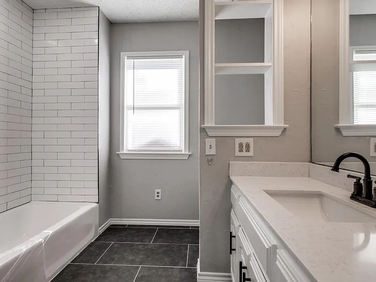525 Harvard Dr — Photo 15