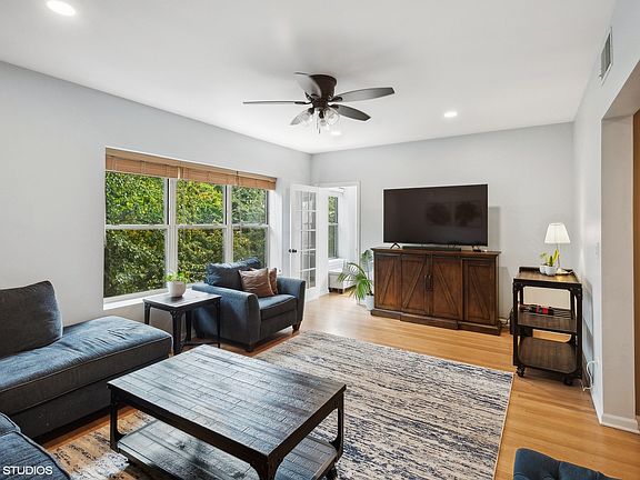 2nd image of 6250 N Magnolia Ave #3