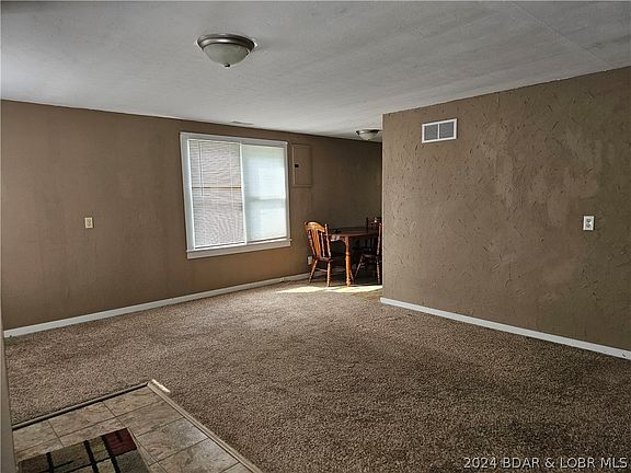3rd image of 513 S Ross St