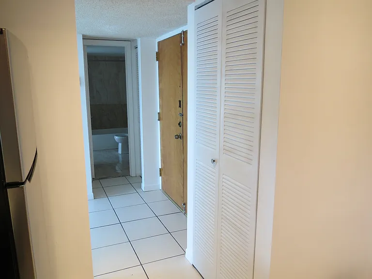 11750 SW 18th St #312-1 — Photo 5