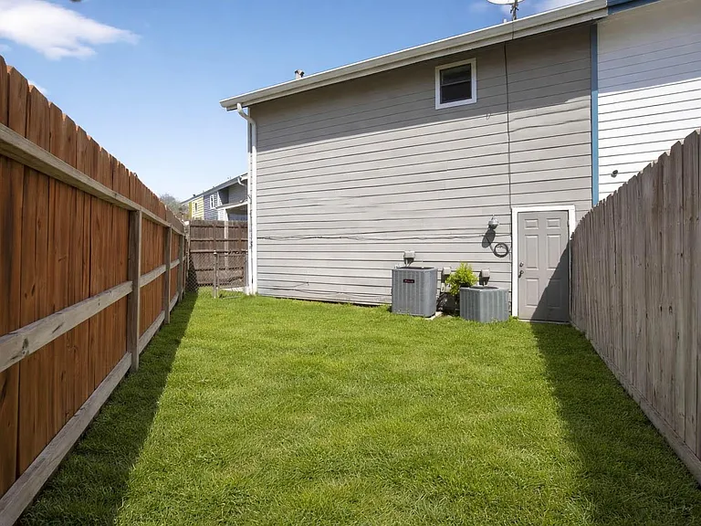 88 Lakeview Vlg — Photo 44