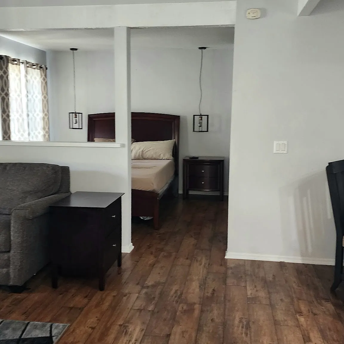 1 bed, 565 sqft, $1,975 — Photo 2