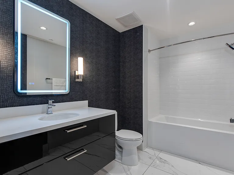 4422 N 75th St #7011 — Photo 16