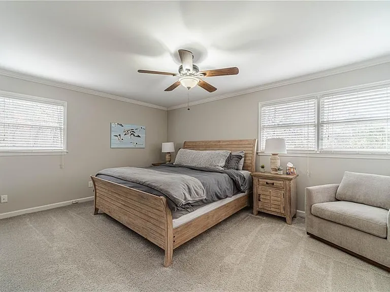 691 Harbor Cv — Photo 25