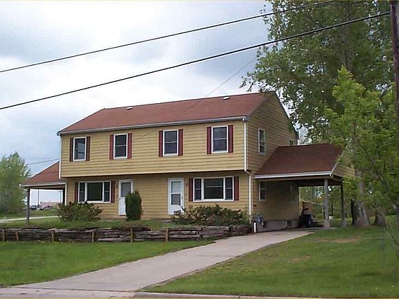 4th image of 933 Fuller Ave
