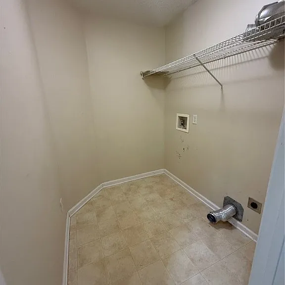 138 Silverton Rd — Photo 12