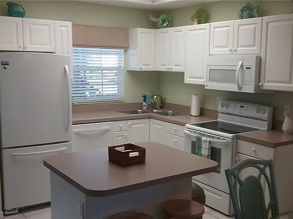 2nd image of 8360 Wingate Dr Unit 814