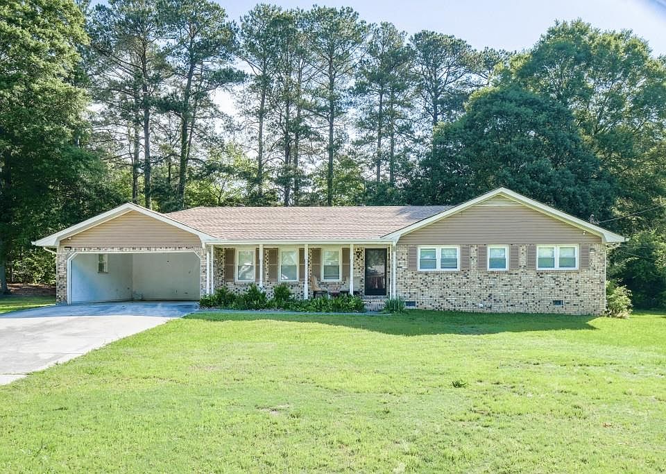 1st image of 2628 Hickory Trl
