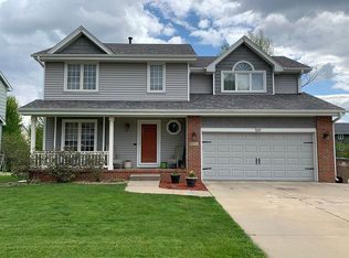 6850 Meadow Ct, West Des Moines, IA 50266