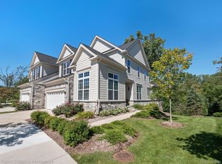 23976 Seminole Ct, Novi, MI 48375