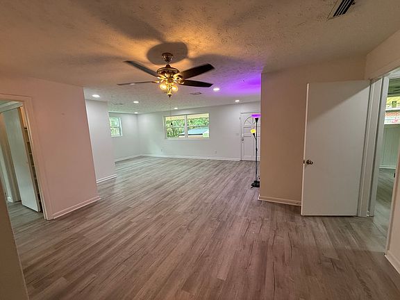 3rd image of 6491 Masal St