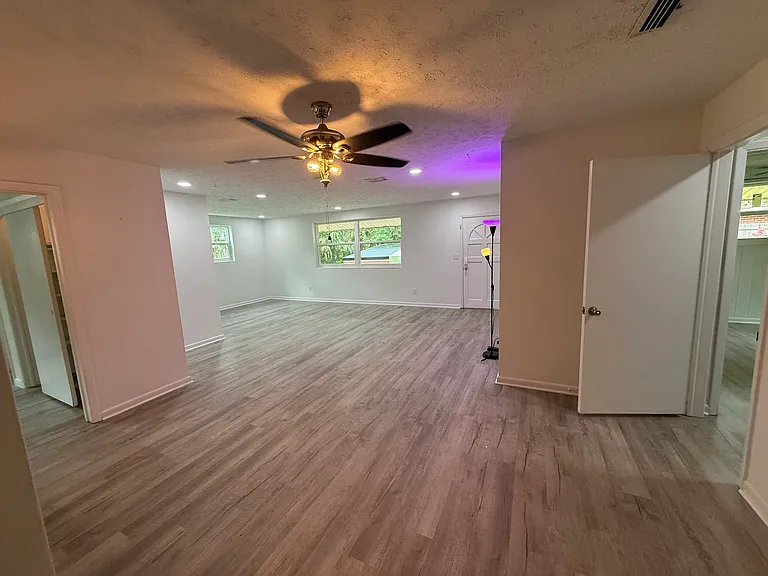 6491 Masal St — Photo 3