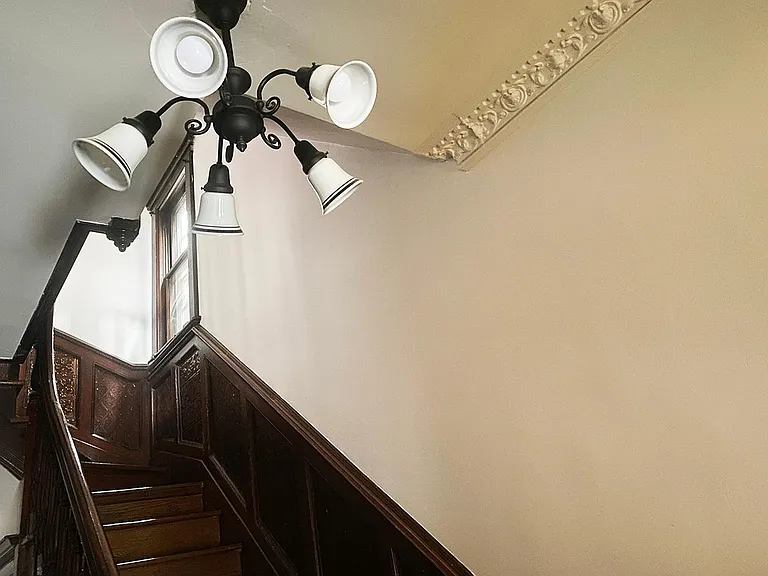 FOYER 2
