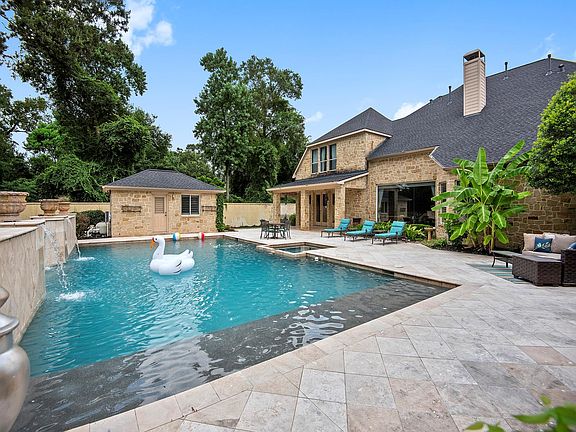 4th image of 16815 Allemand Ln