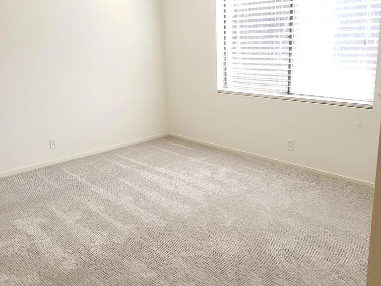 550 Hillcrest Way — Photo 10