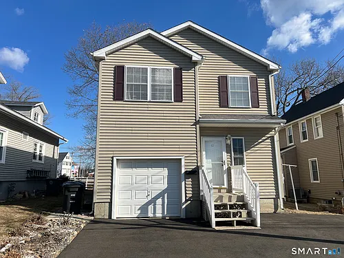 61 Laurel Ave Photo 1