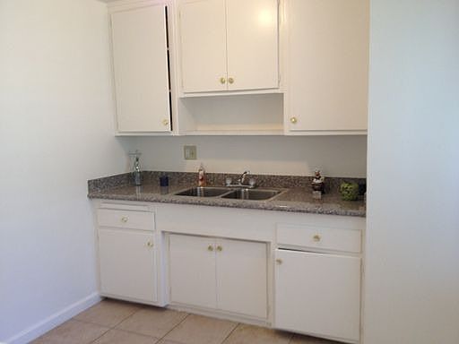 1st image of 14429 S Berendo Ave APT 3