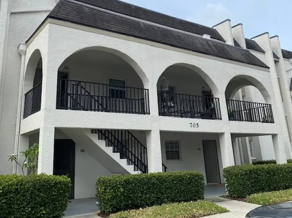 705 Russell Ln APT 214, Brandon, FL 33510