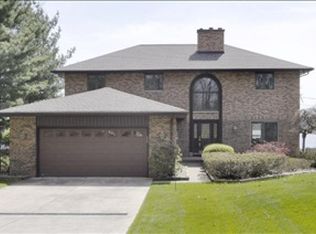 10900 James Way, Portage, MI 49002