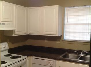Chateau Baker, Baker, LA 70714